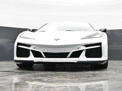 Used 2024 Chevrolet Corvette Z06 w/ Stealth Interior Trim Package RWD image 23