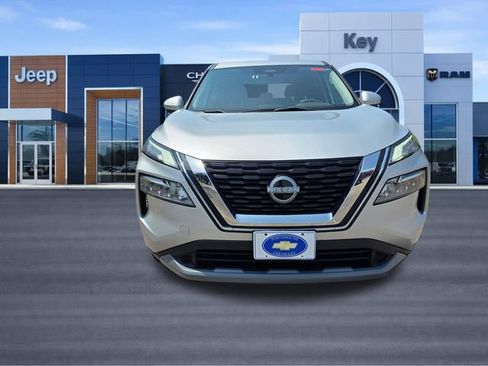 Used 2023 Nissan Rogue SV AWD/4WD image 7