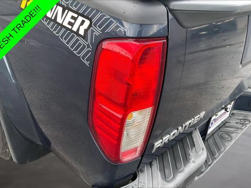 Used 2017 Nissan Frontier Desert Runner RWD image 23