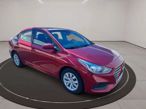 Used 2019 Hyundai Accent SE FWD image 3