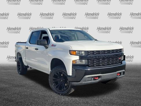 Used 2019 Chevrolet Silverado 1500 Custom Trail Boss w/ Custom Convenience Package AWD/4WD image 2