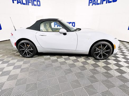 Certified 2024 MAZDA MX-5 Miata Grand Touring w/ Weather Package RWD image 10