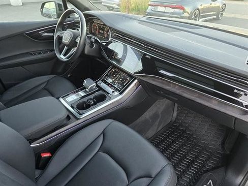 Used 2023 Audi Q7 3.0T Prestige w/ Prestige Package image 19