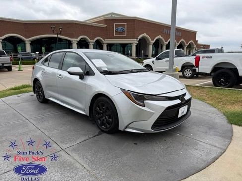 Used 2026 Toyota Corolla LE FWD image 1