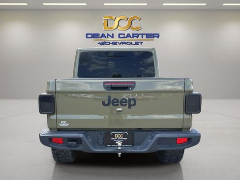 Used 2025 Jeep Gladiator Sport AWD/4WD image 4