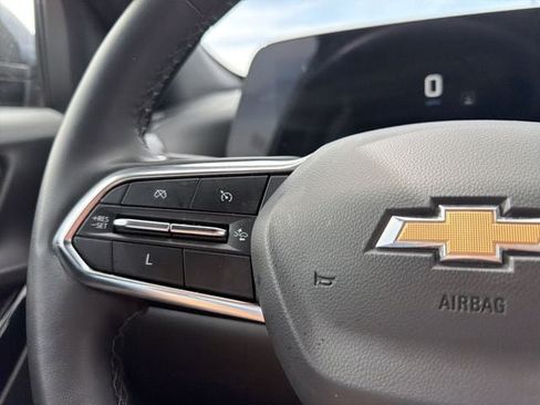 Used 2025 Chevrolet Equinox LT w/ Convenience Package II FWD image 27