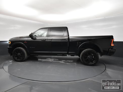 Used 2019 RAM 2500 Laramie AWD/4WD image 3