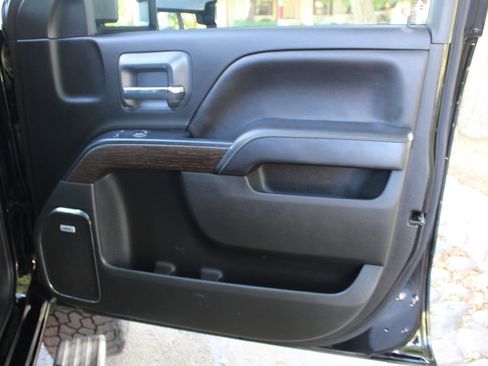 Used 2018 GMC Sierra 1500 Denali w/ Denali Ultimate Package image 17