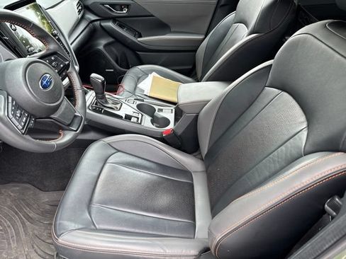 Used 2024 Subaru Crosstrek 2.5i Limited AWD/4WD image 2