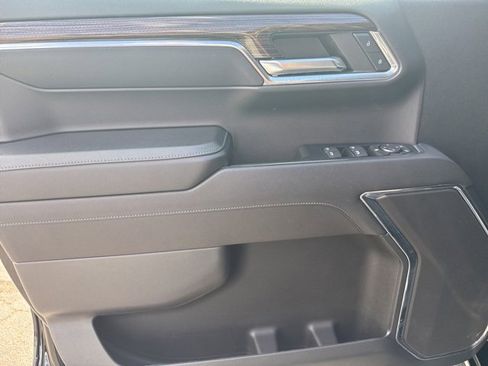 Used 2023 Chevrolet Silverado 1500 LT image 9