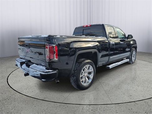 Used 2017 GMC Sierra 1500 SLT w/ SLT Premium Package image 2