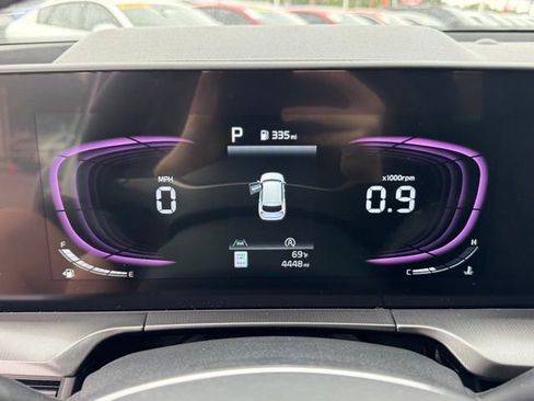 Used 2024 Kia Telluride S image 31