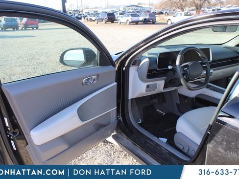 Used 2023 Hyundai Ioniq 6 SEL image 3