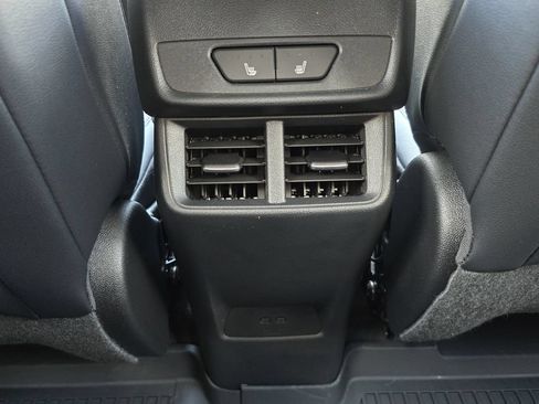 Used 2026 Chevrolet Equinox RS w/ Convenience Package III FWD image 19