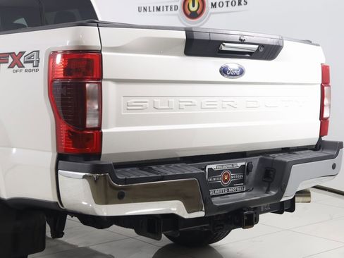 Used 2022 Ford F250 Lariat w/ Chrome Package image 22