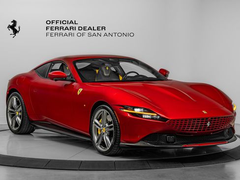Certified 2022 Ferrari Roma image 1