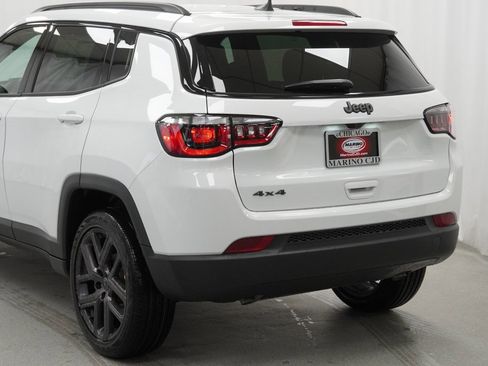 New 2026 Jeep Compass Latitude image 13