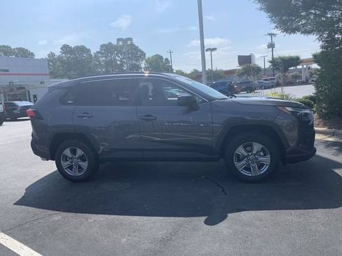 Certified 2024 Toyota RAV4 LE AWD/4WD image 9