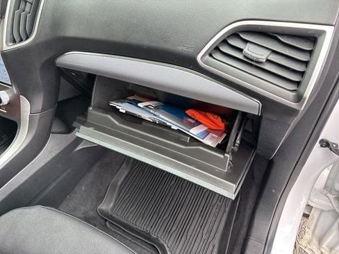 Used 2021 Ford Edge SEL w/ Convenience Package image 42