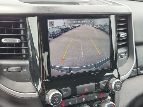 Used 2022 RAM 1500 Big Horn AWD/4WD image 15