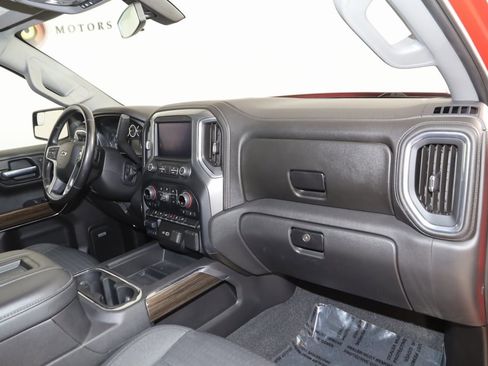 Used 2020 Chevrolet Silverado 1500 LT Trail Boss image 38