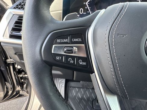 Used 2025 BMW X5 xDrive40i w/ Premium Package AWD/4WD image 32