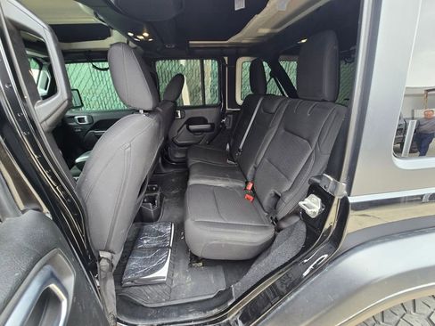 Used 2020 Jeep Wrangler Unlimited Sport image 18