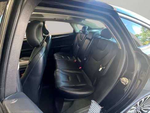 Used 2017 Ford Fusion Titanium FWD image 22