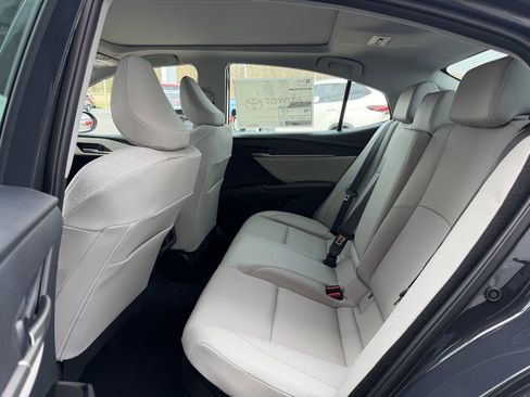 New 2026 Toyota Camry XLE image 8