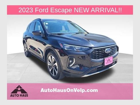 Used 2023 Ford Escape Platinum AWD/4WD image 1
