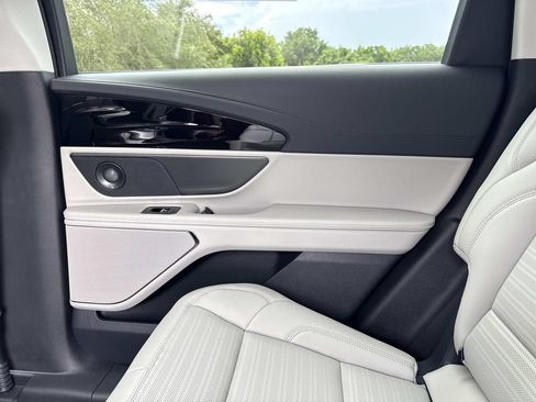 New 2026 Lincoln Nautilus Reserve AWD/4WD image 15