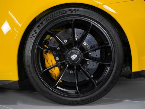 Used 2019 Porsche 911 Speedster RWD image 21
