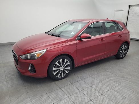 Used 2018 Hyundai Elantra GT w/ Style Package 02 FWD image 2