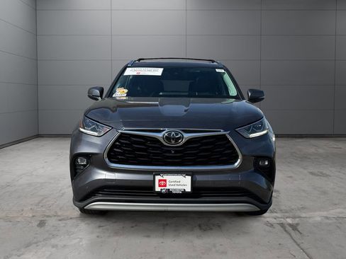 Certified 2020 Toyota Highlander Platinum AWD/4WD image 8