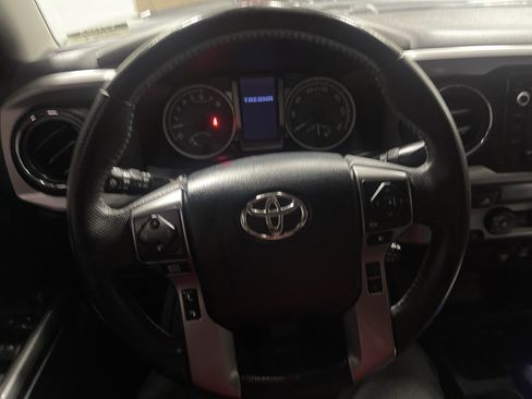 Used 2019 Toyota Tacoma SR5 image 30