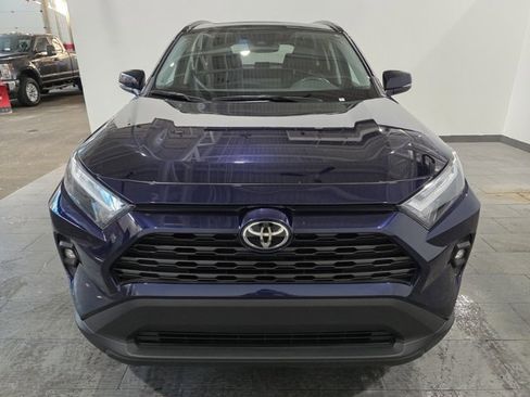 Used 2022 Toyota RAV4 XLE Premium image 8