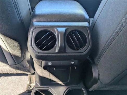 Used 2023 Jeep Wrangler Sport S image 14