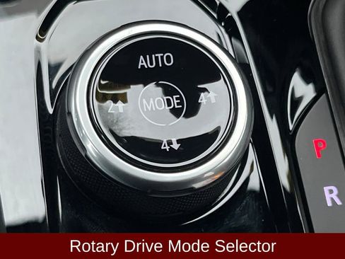 Used 2026 Chevrolet Colorado Trail Boss image 16