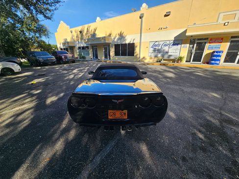 Used 2013 Chevrolet Corvette Convertible w/ 2LT Preferred Equipment Group RWD image 19