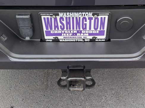 Used 2024 GMC Sierra 2500 AT4 w/ AT4 Premium Plus Package image 31