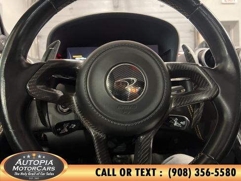 Used 2017 McLaren 570S RWD image 18