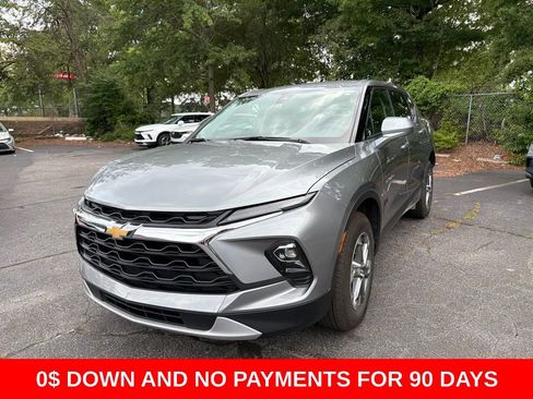Used 2025 Chevrolet Blazer LT FWD image 1