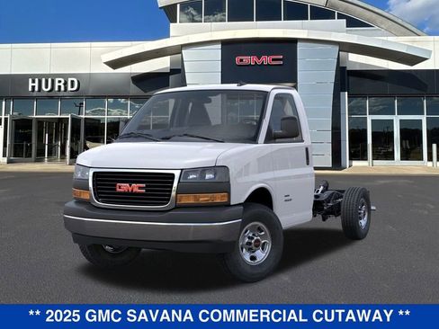 New 2025 GMC Savana 3500 Work Van w/ Power Convenience Package image 7
