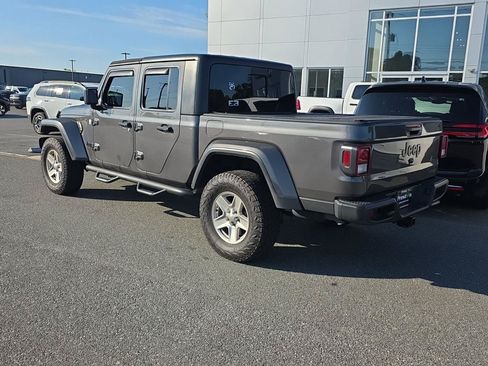 Used 2021 Jeep Gladiator Sport AWD/4WD image 11