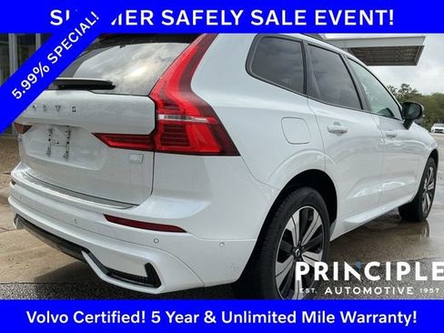 Certified 2023 Volvo XC60 T8 Plus AWD/4WD image 11