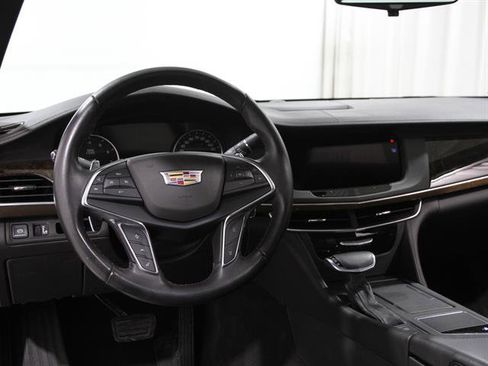 Used 2018 Cadillac CT6 Luxury image 6