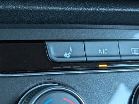 Used 2024 Volkswagen Tiguan S w/ MDO Package, Three-Row image 33