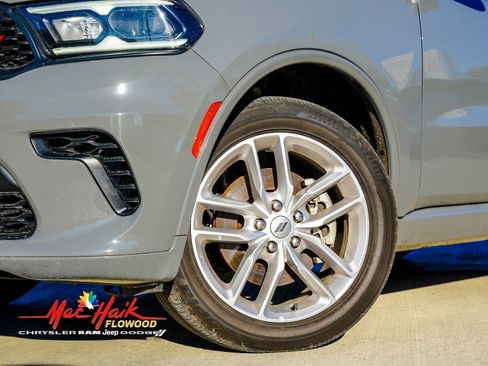 Used 2024 Dodge Durango GT image 2