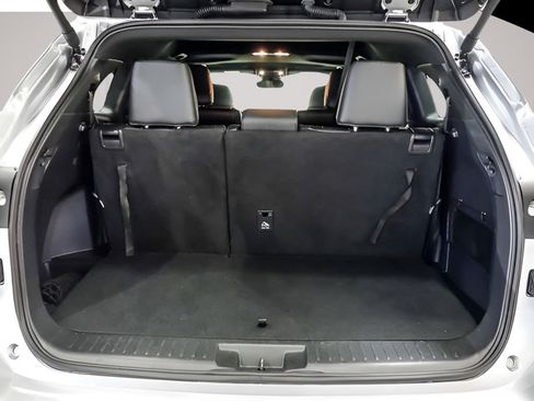 Used 2025 Toyota Highlander XSE AWD/4WD image 24