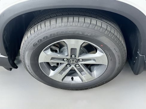 New 2025 Honda Pilot EX-L image 25